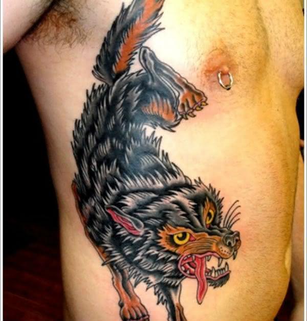tatuagem-masculina-costela-lobo-negro-550x576